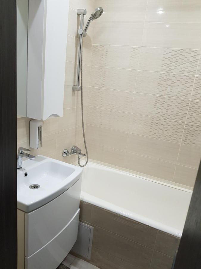 Appartment-Квартира Vinnycja Esterno foto